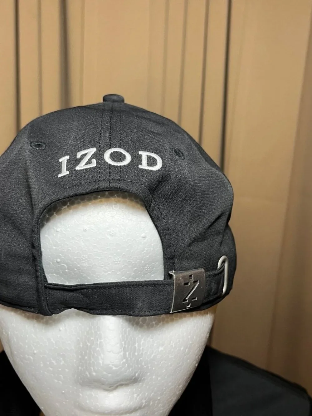 Izod golf cap
